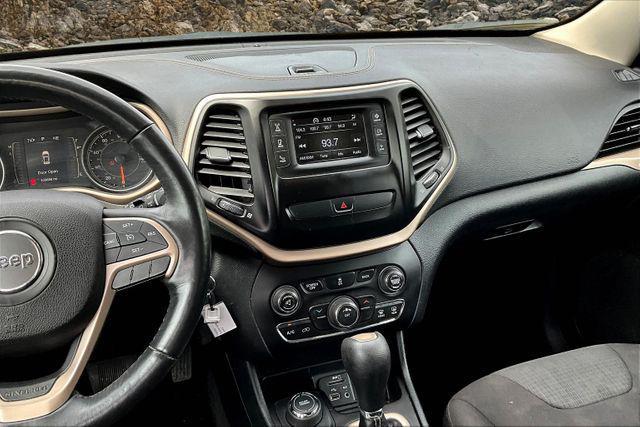 used 2016 Jeep Cherokee car, priced at $8,995