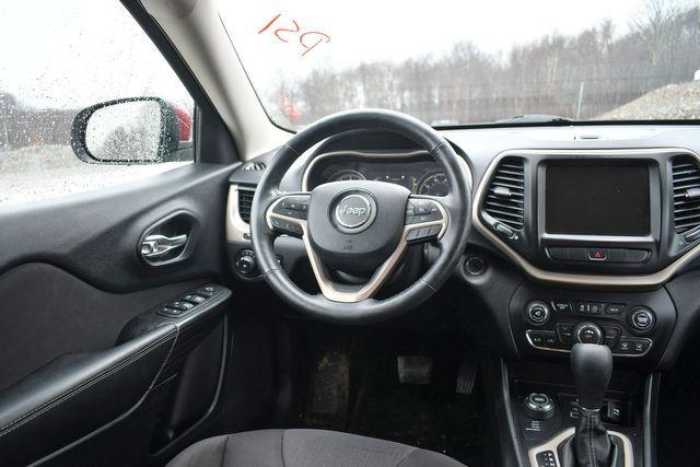 used 2015 Jeep Cherokee car, priced at $11,995