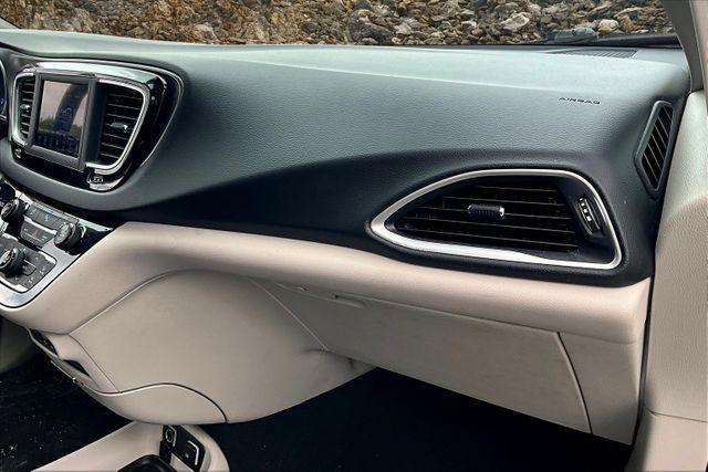used 2020 Chrysler Pacifica car, priced at $15,495