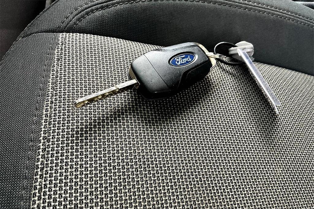 used 2021 Ford Transit Connect car, priced at $13,995