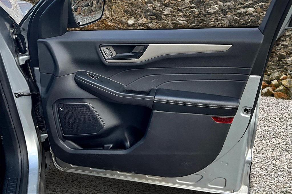 used 2022 Ford Escape car, priced at $14,995