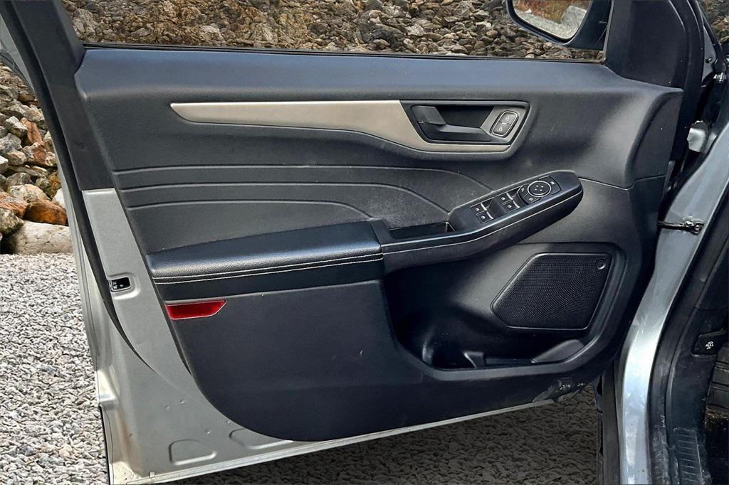 used 2022 Ford Escape car, priced at $14,995