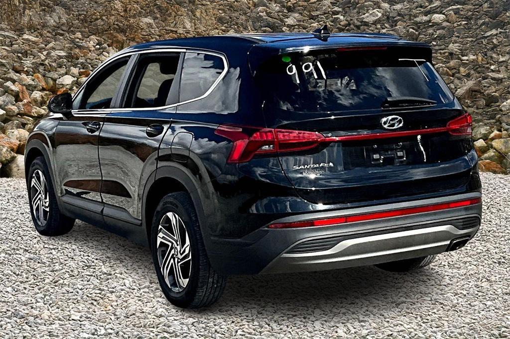 used 2023 Hyundai Santa Fe car, priced at $14,995