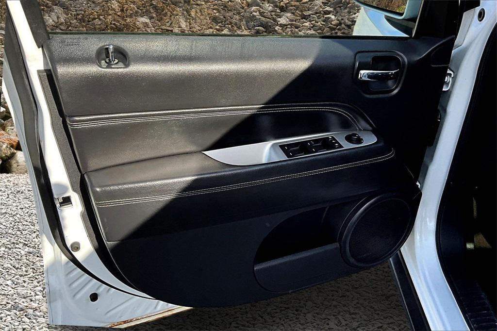 used 2015 Jeep Compass car, priced at $6,995