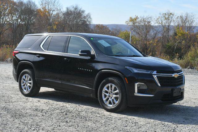 used 2022 Chevrolet Traverse car, priced at $19,995