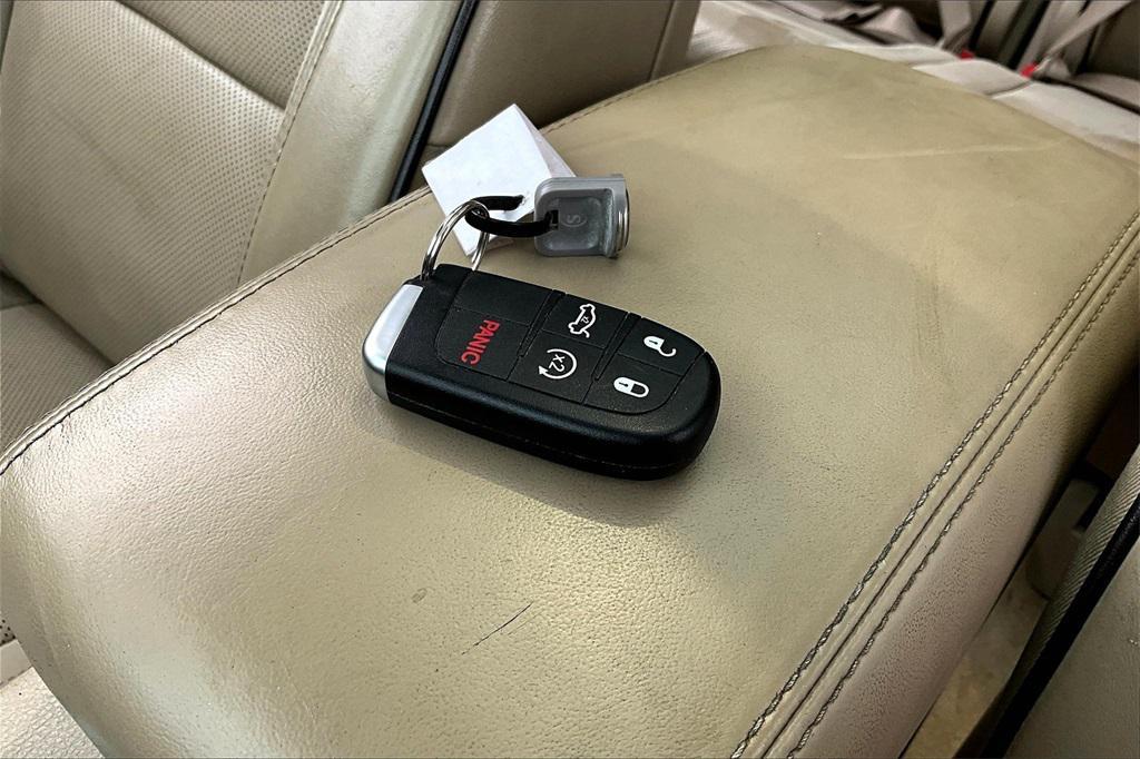 used 2020 Jeep Grand Cherokee car, priced at $20,995