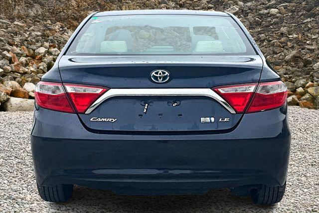 used 2015 Toyota Camry Hybrid car, priced at $11,995