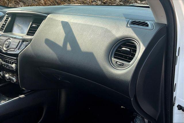 used 2019 Nissan Pathfinder car, priced at $12,995