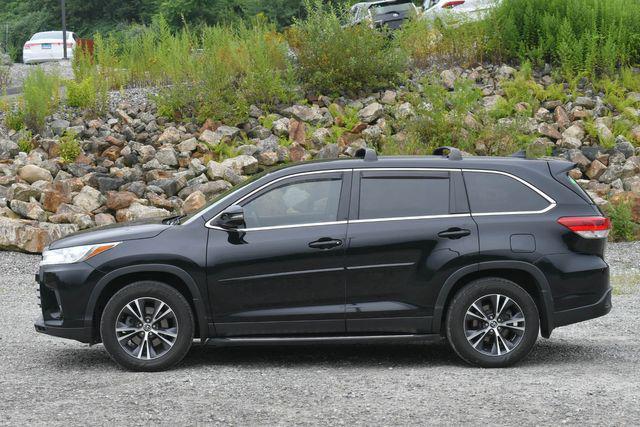 used 2019 Toyota Highlander car, priced at $17,995