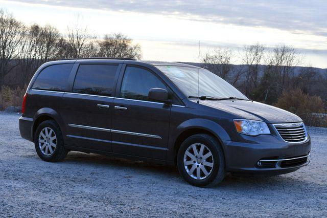 used 2015 Chrysler Town & Country car, priced at $7,495