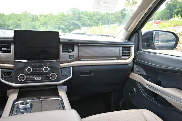 used 2022 Ford Expedition car, priced at $50,495