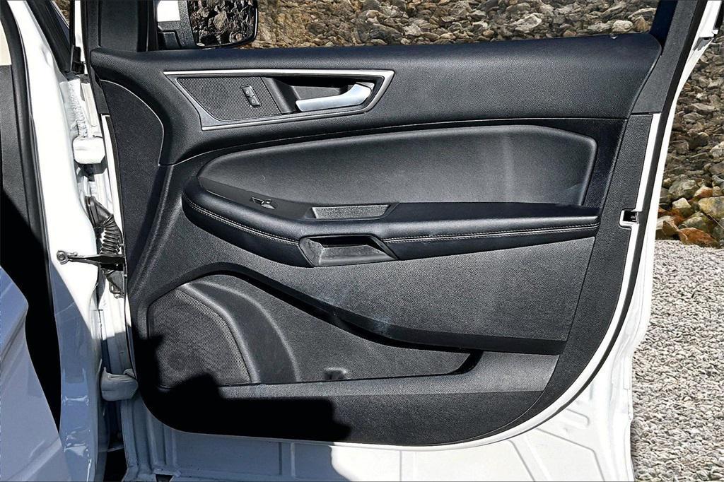 used 2022 Ford Edge car, priced at $20,995