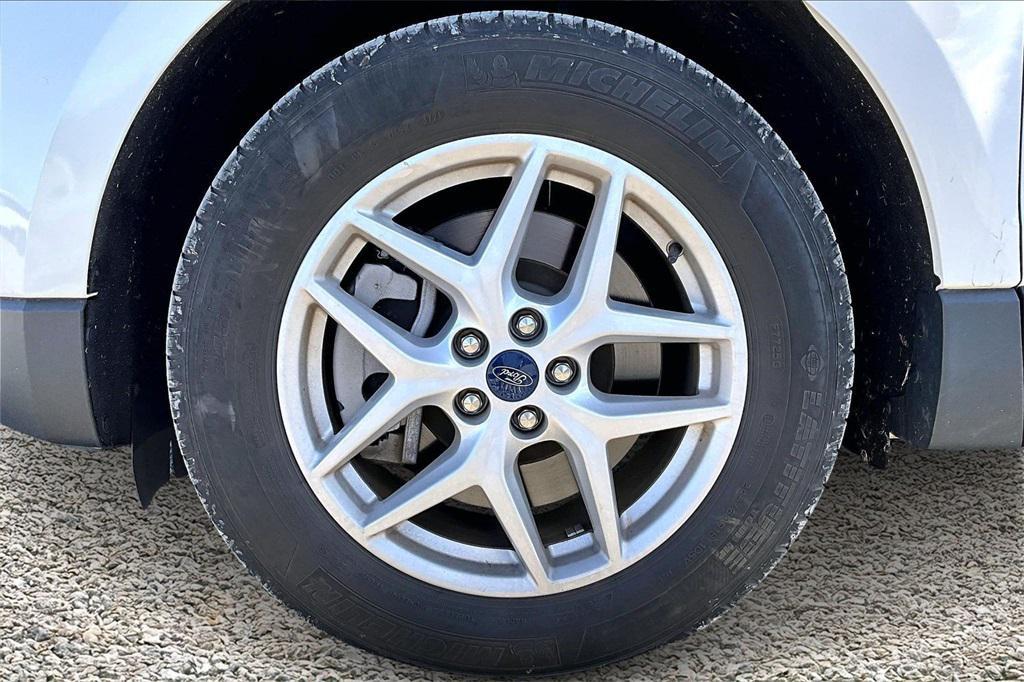 used 2022 Ford Edge car, priced at $20,995