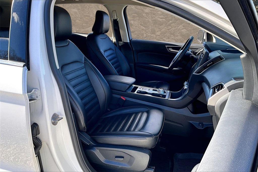 used 2022 Ford Edge car, priced at $20,995