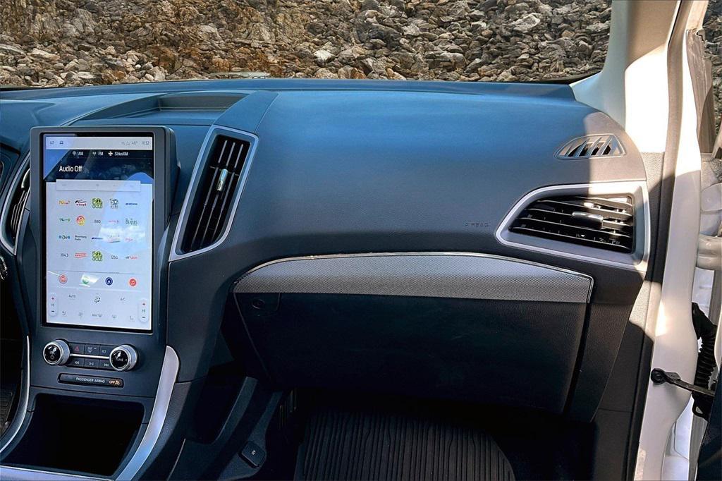 used 2022 Ford Edge car, priced at $20,995