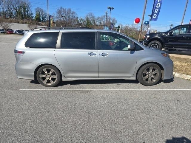 used 2014 Toyota Sienna car, priced at $12,598