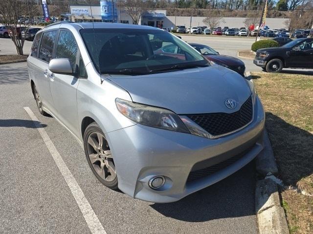 used 2014 Toyota Sienna car, priced at $12,598