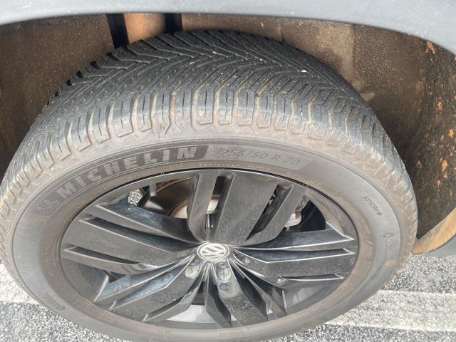 used 2019 Volkswagen Atlas car, priced at $21,798