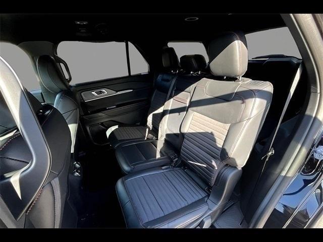 new 2025 Ford Explorer car, priced at $43,568