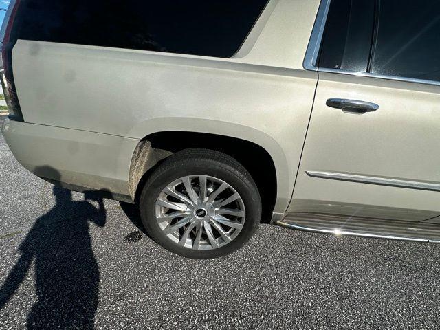 used 2015 Cadillac Escalade ESV car, priced at $17,998