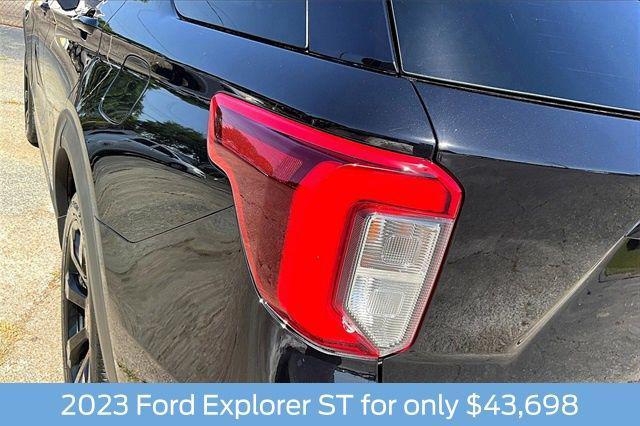 used 2023 Ford Explorer car, priced at $43,698