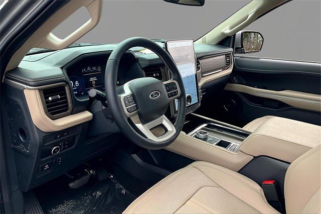 new 2024 Ford Expedition car, priced at $61,528