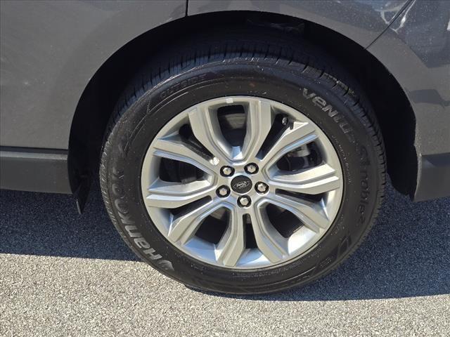 used 2024 Ford Edge car, priced at $27,498