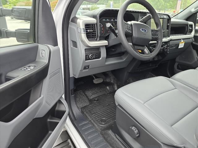 new 2024 Ford F-250 car, priced at $44,004