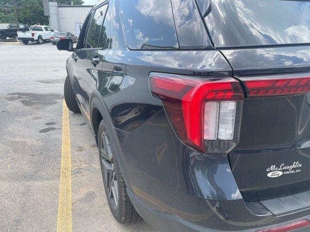 used 2025 Ford Explorer car, priced at $46,398