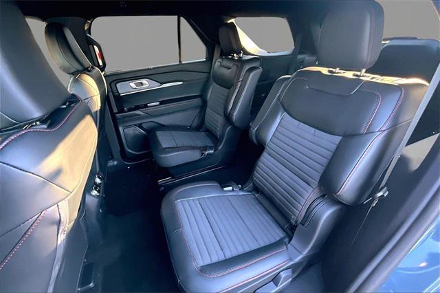 new 2025 Ford Explorer car, priced at $43,968