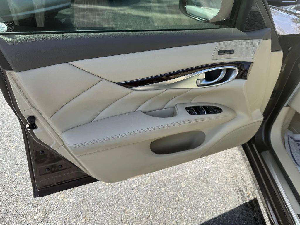 used 2016 INFINITI Q70L car, priced at $17,500