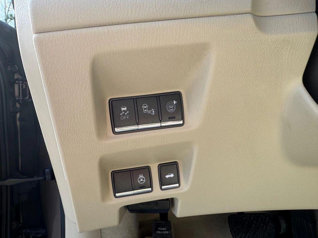 used 2016 INFINITI Q70L car, priced at $17,500