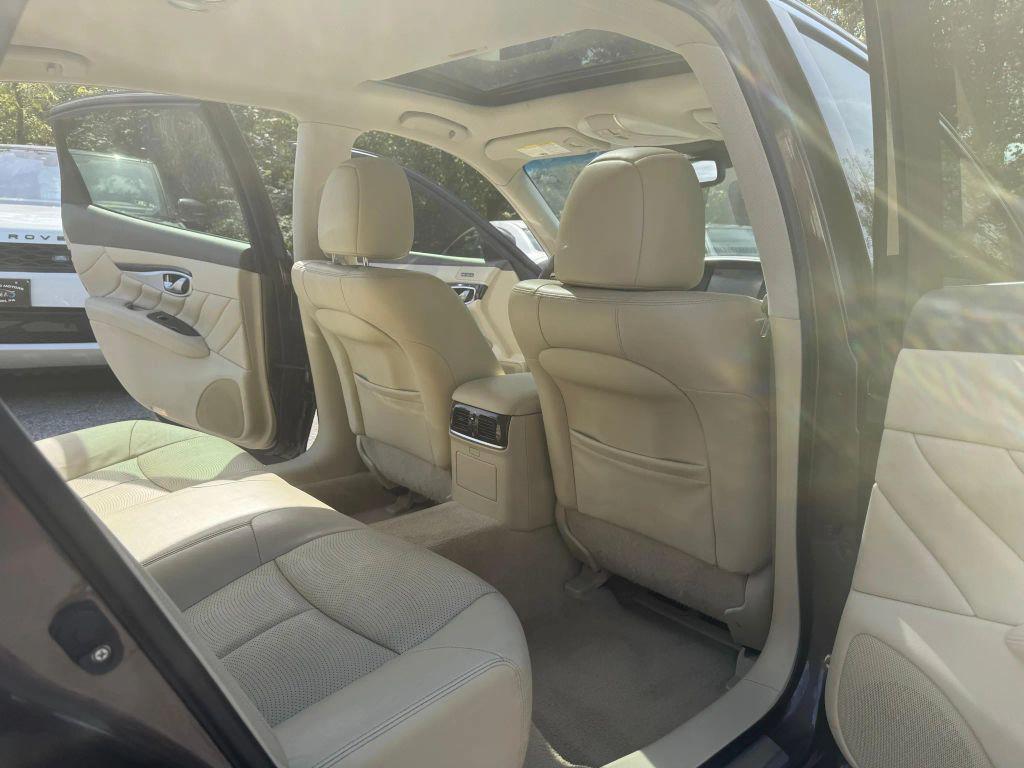 used 2016 INFINITI Q70L car, priced at $17,500