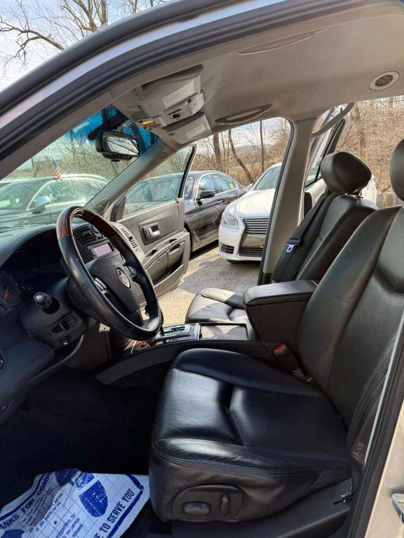 used 2004 Cadillac SRX car, priced at $8,250