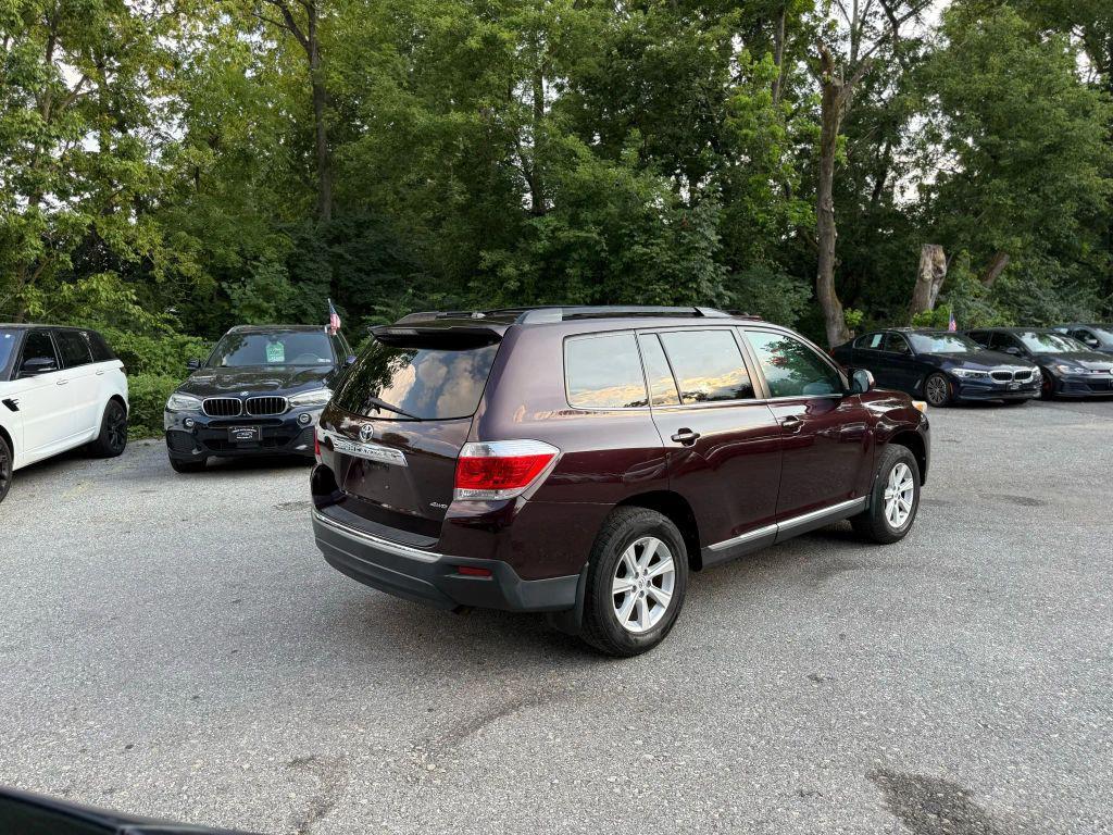 used 2011 Toyota Highlander car, priced at $13,999