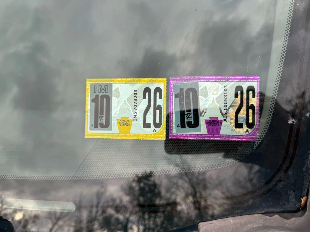 used 2011 Toyota Highlander car, priced at $13,500