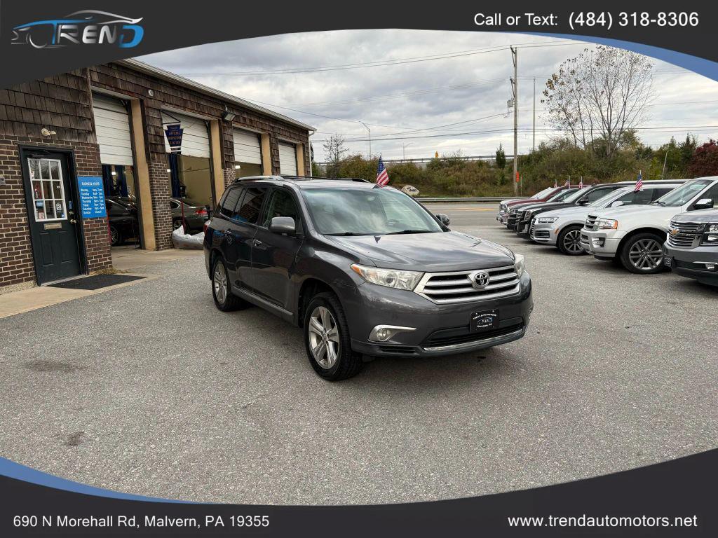 used 2011 Toyota Highlander car, priced at $13,500