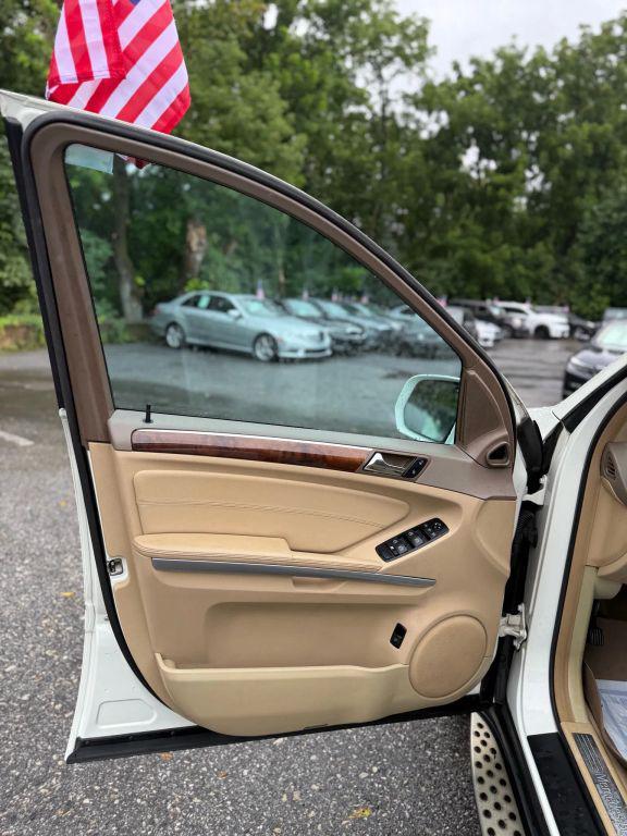 used 2010 Mercedes-Benz M-Class car, priced at $9,500