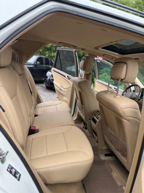 used 2010 Mercedes-Benz M-Class car, priced at $9,500