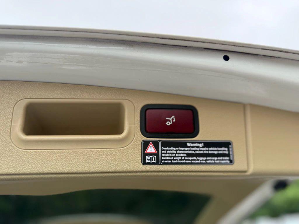 used 2010 Mercedes-Benz M-Class car, priced at $9,500