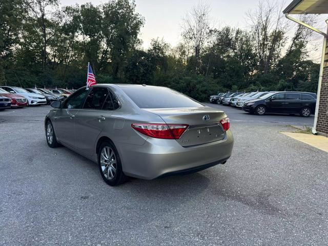 used 2015 Toyota Camry Hybrid car, priced at $15,500