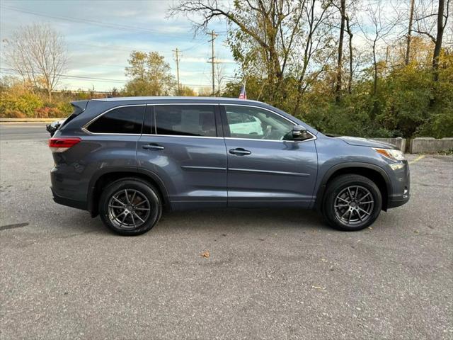 used 2018 Toyota Highlander car, priced at $21,999