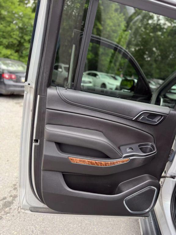 used 2017 Chevrolet Suburban car, priced at $26,999