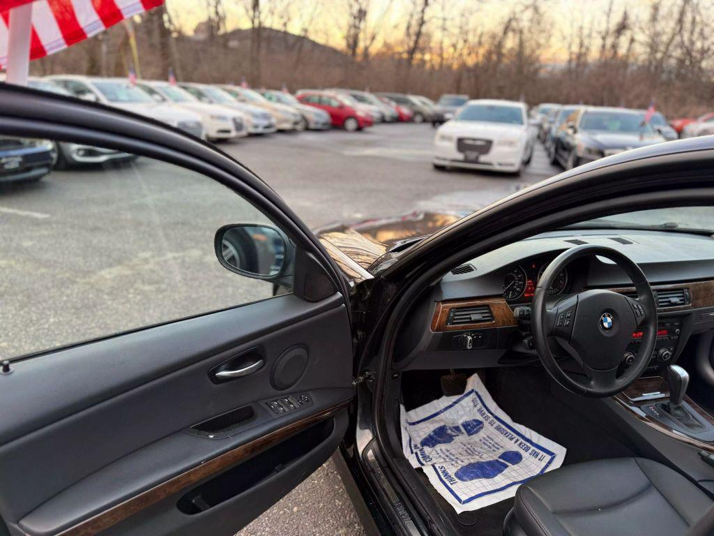 used 2009 BMW 328 car, priced at $8,500