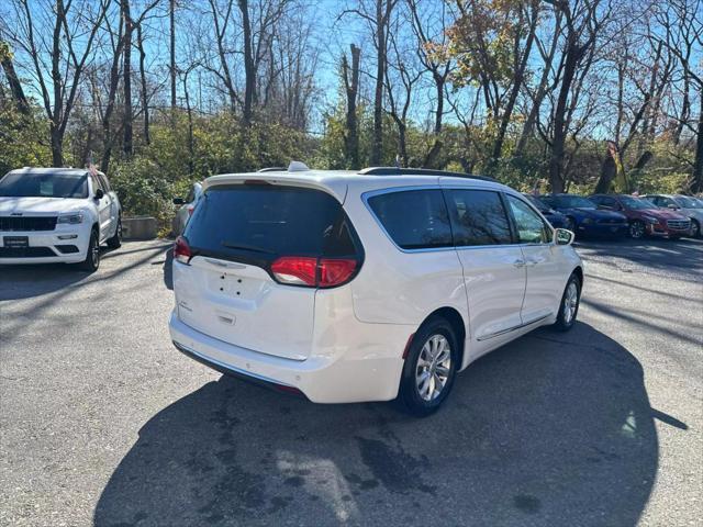 used 2017 Chrysler Pacifica car, priced at $15,999