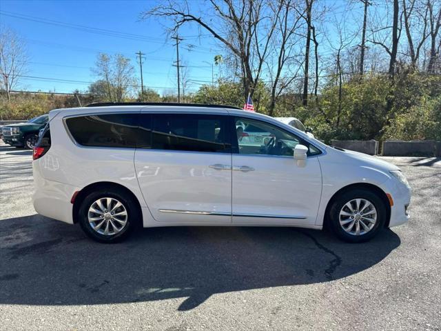 used 2017 Chrysler Pacifica car, priced at $15,999