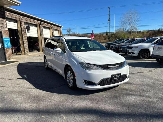 used 2017 Chrysler Pacifica car, priced at $15,999