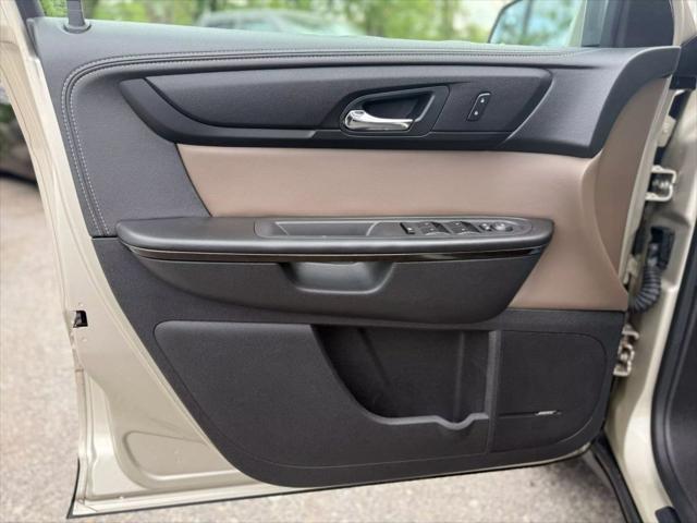 used 2014 GMC Acadia car, priced at $14,999
