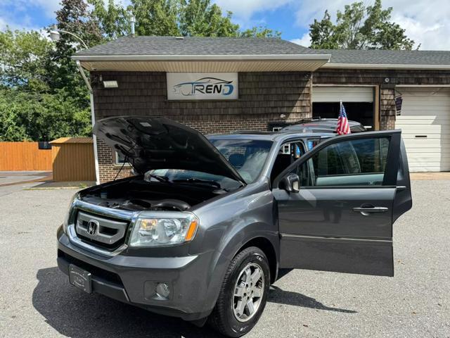 used 2010 Honda Pilot car, priced at $10,500