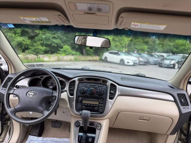 used 2003 Toyota Highlander car, priced at $6,500